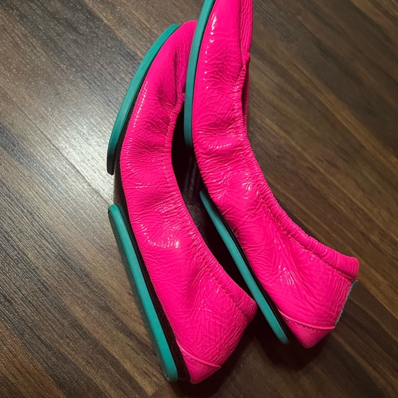 COPY - Pop pink Tieks - Picture 6 of 6